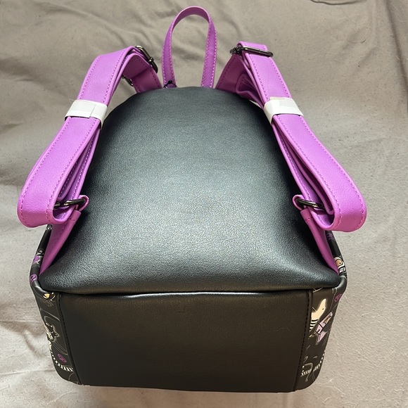 Nightmare Before Christmas Loungefly Mini-Backpack - Picture 4 of 9